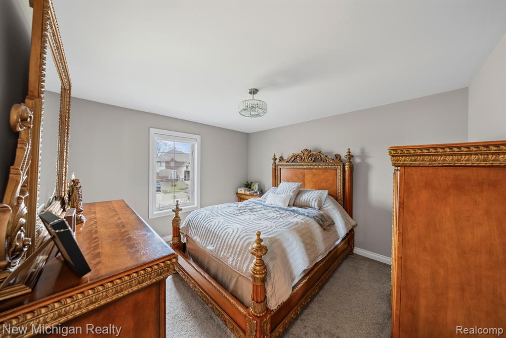 55038 TIMBERS EDGE Drive, Shelby Twp, MI 48316 — Photo 31