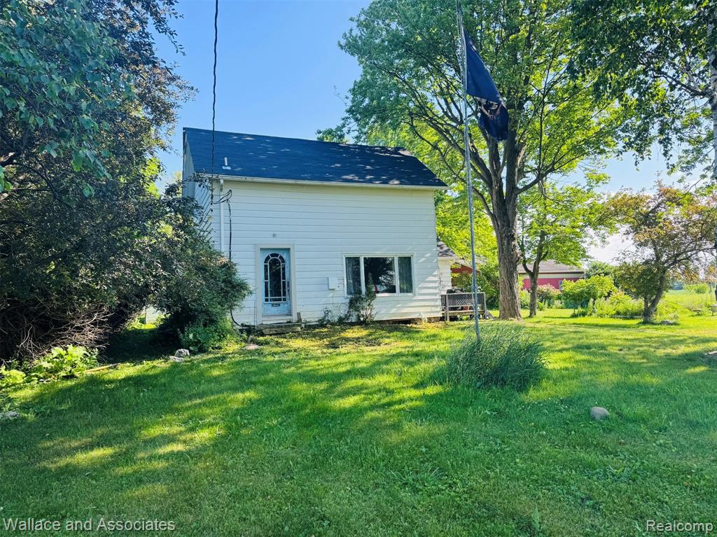 5949 Roach Road, Croswell, MI 48422 — Photo 2