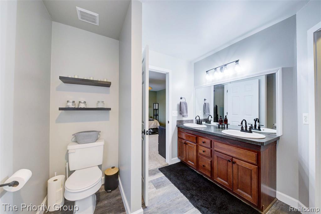 4395 Pondview Drive, Swartz Creek, MI 48473 — Photo 29