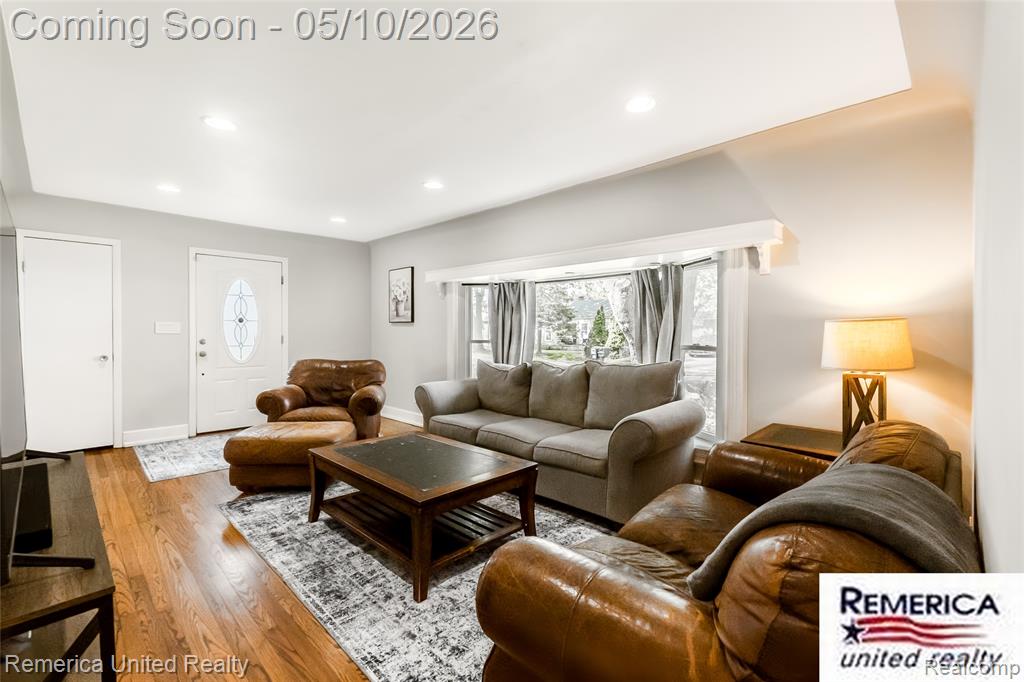21514 Wheeler Street, Farmington, MI 48336 — Photo 8