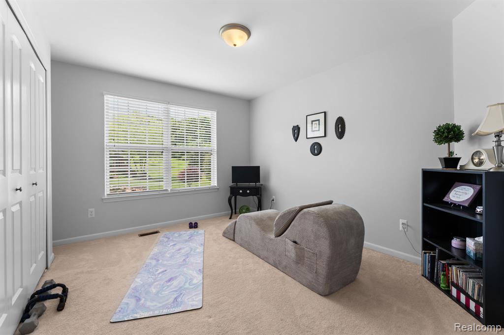 613 Olivia Drive, Milford, MI 48381 — Photo 33