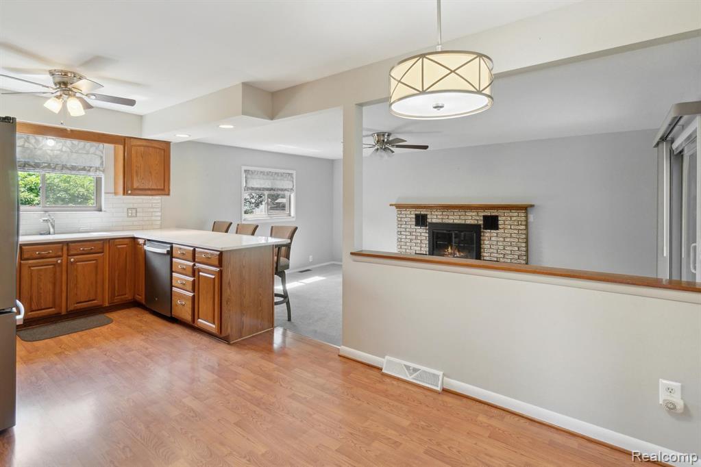 6169 Barker Circle, Waterford, MI 48329 — Photo 8