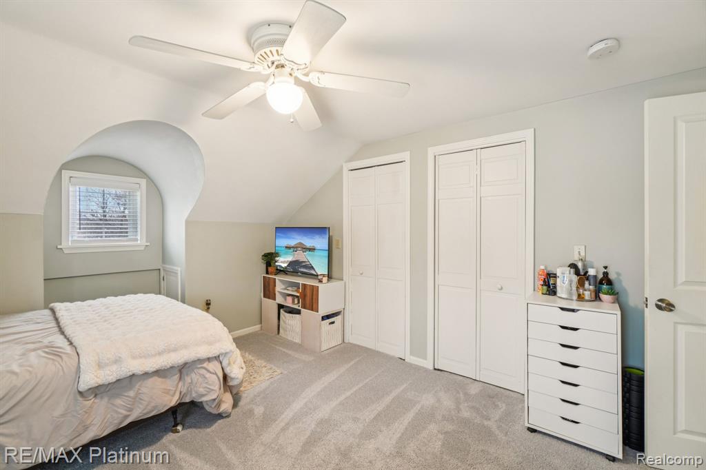409 S Walnut Street, Howell, MI 48843 — Photo 18