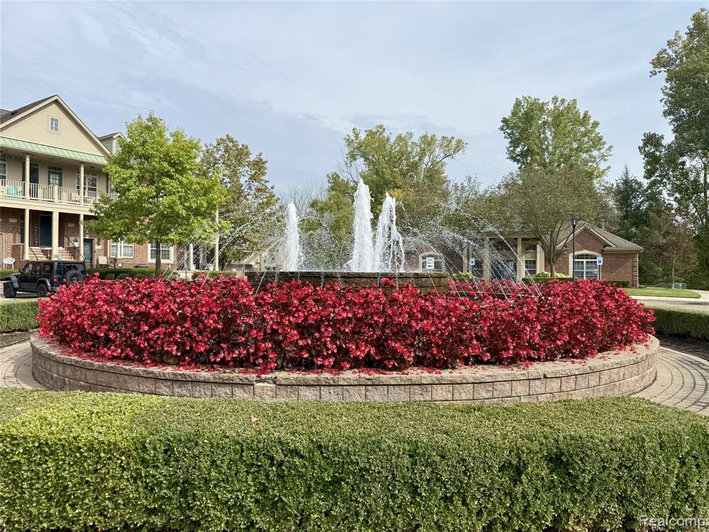 437 Village Drive, Walled Lake, MI 48390 — Photo 31
