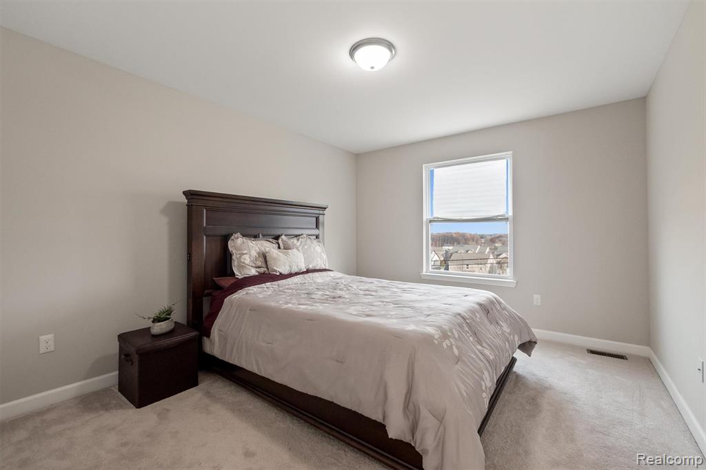 4882 E Stonegate Circle, Lake Orion, MI — Photo 30
