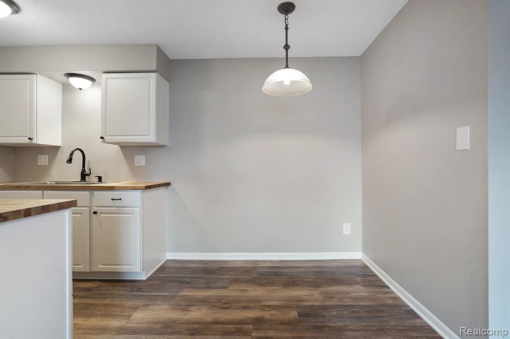 1627 S Riverside Avenue, St. Clair, MI 48079 — Photo 9