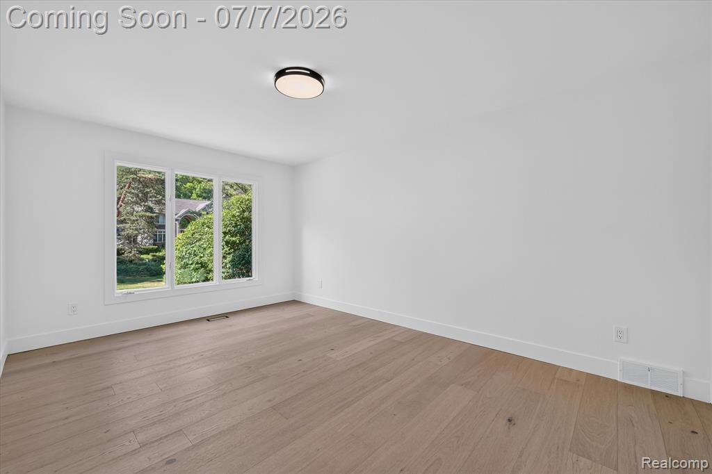 756 Great Oaks Drive, Bloomfield Hills, MI 48304 — Photo 28