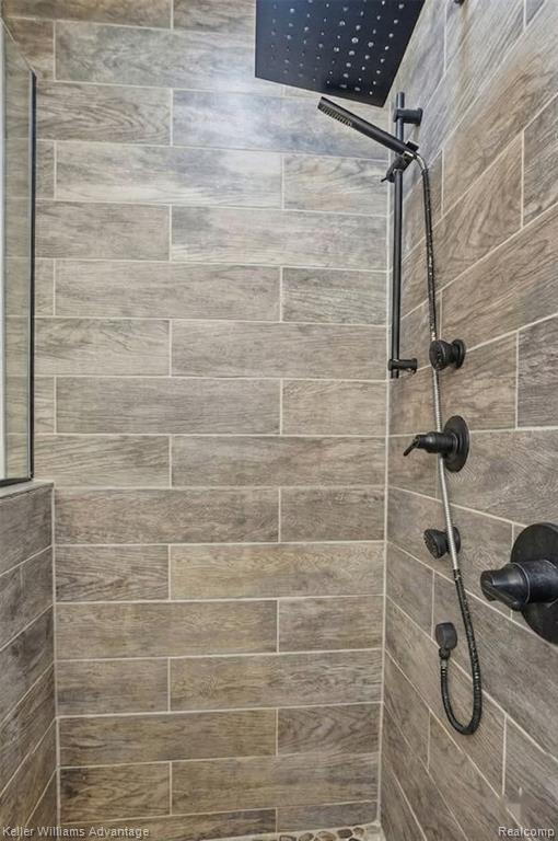 1210 Craven Drive, Highland, MI 48356 — Photo 29