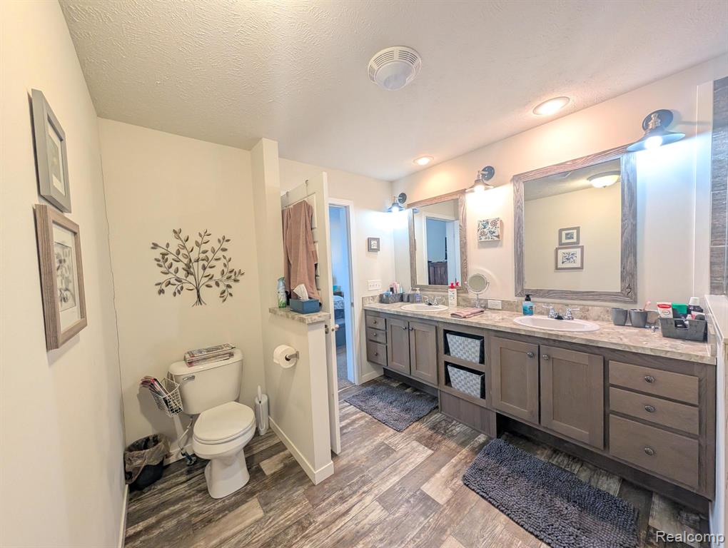 11219 Wildbrook Court, South Lyon, MI 48178 — Photo 18