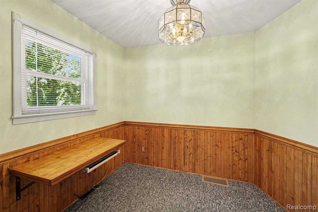 4023 S Genesee Road, Grand Blanc, MI 48439 — Photo 17