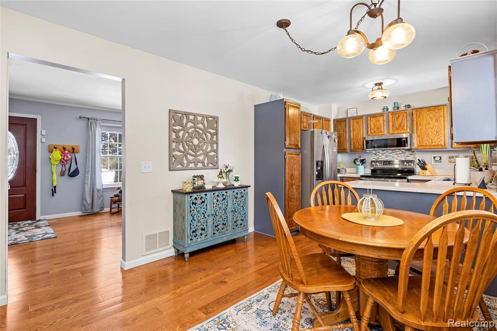 1999 Windingway Drive, Wixom, MI 48393 — Photo 9