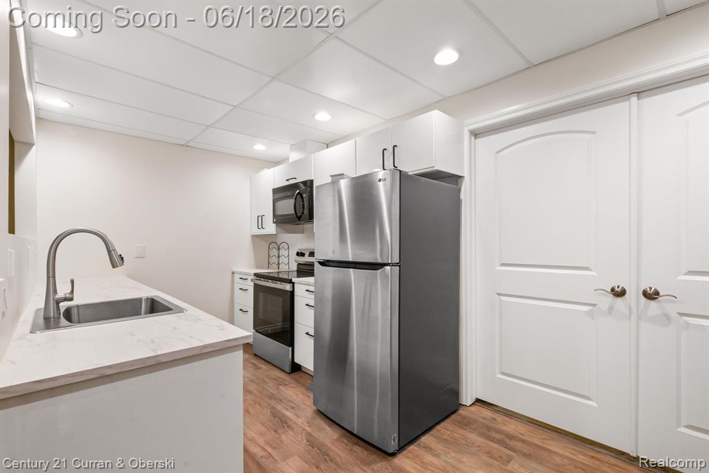 34225 Thornbrook Drive, Farmington, MI 48335 — Photo 47