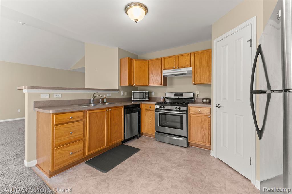 3972 ELIZABETH Avenue, Canton, MI 48188 — Photo 9