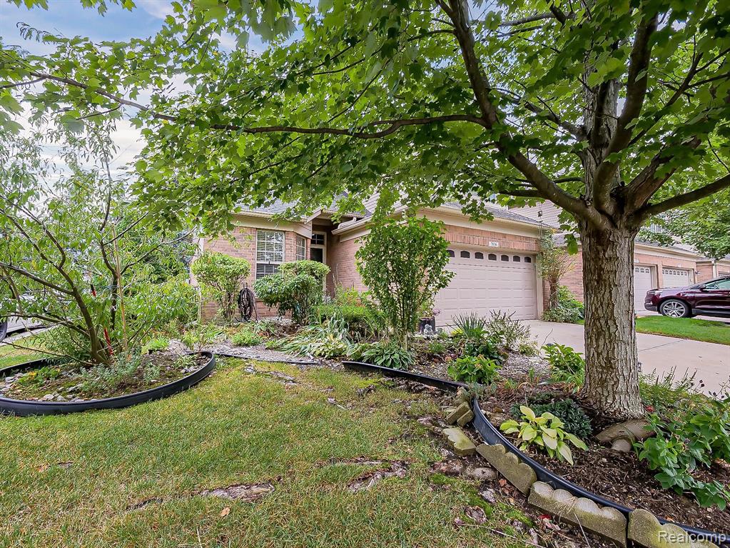 7836 CHLOE, Van Buren, MI 48111 — Photo 2