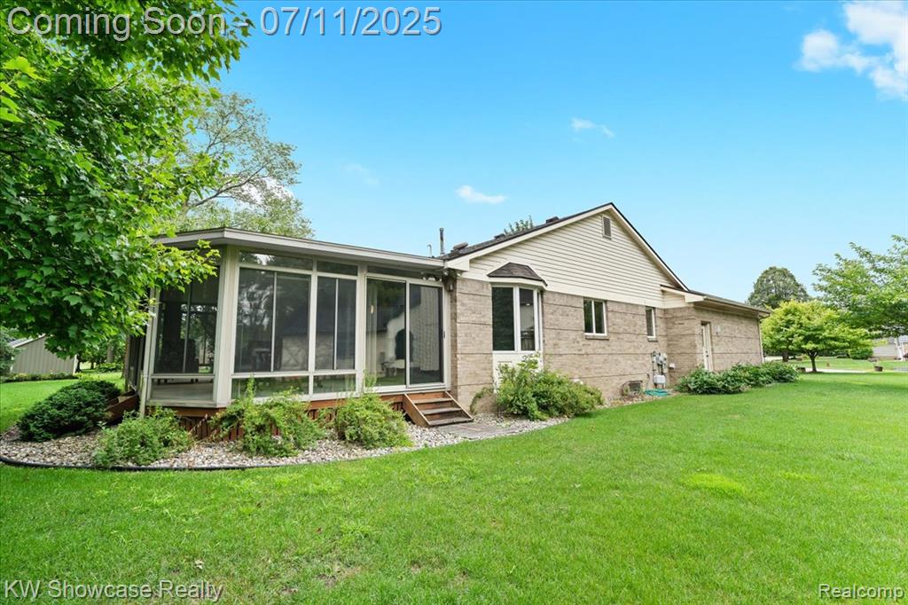 773 Sibley Court, Wixom, MI 48393 — Photo 21
