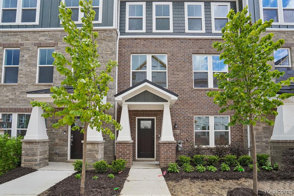 Property photo for 25429 Orwell Street, Novi, MI