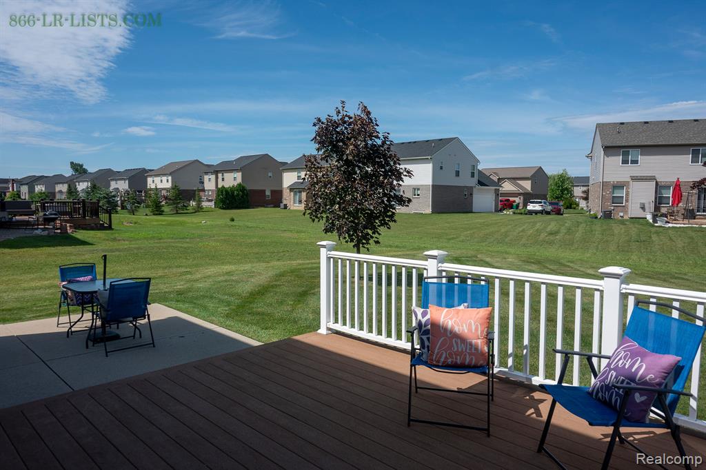 7068 Anna Drive, Belleville, MI 48111 — Photo 6