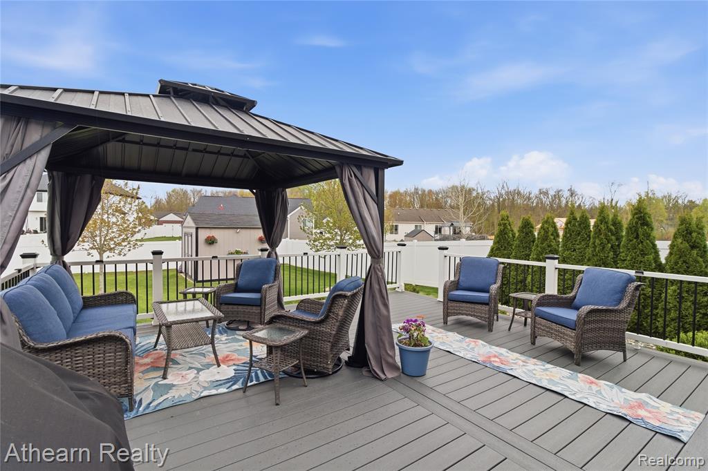 8197 Hidden Cove Court, Grand Blanc, MI 48439 — Photo 10