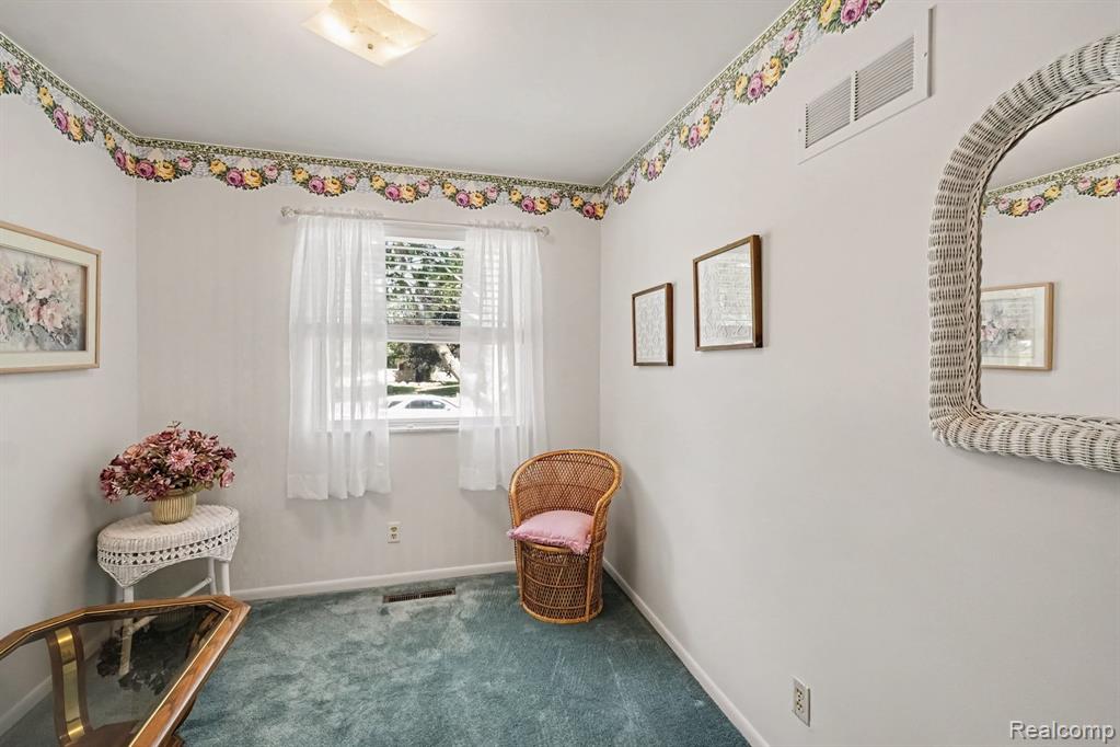 7083 Fairgrove Drive, Swartz Creek, MI 48473 — Photo 16