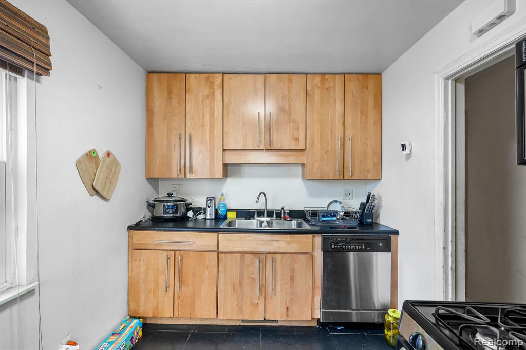 5979 LODEWYCK Street, Detroit, MI 48224 — Photo 17