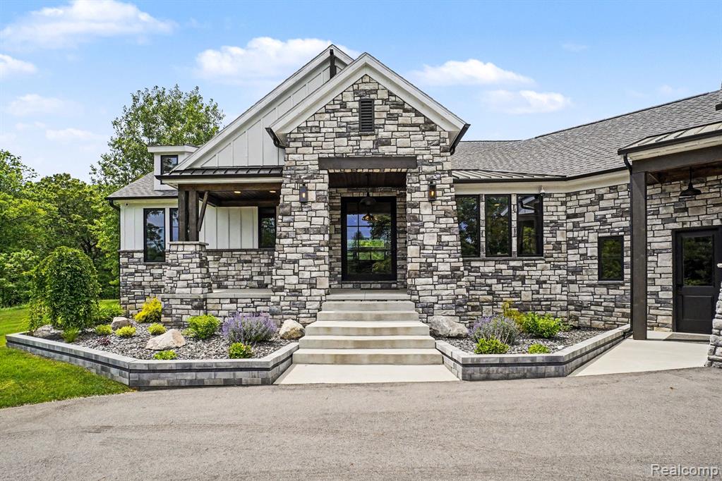5015 Birch Drive, Davisburg, MI 48350 — Photo 3