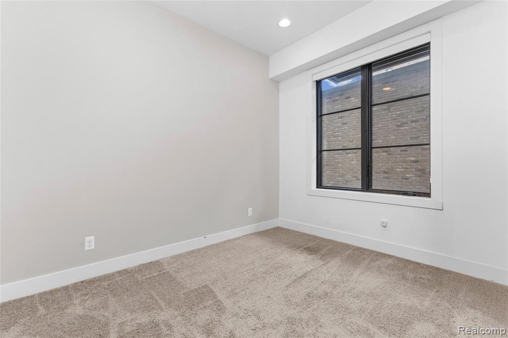 262 Mack Avenue, Detroit, MI 48201 — Photo 35