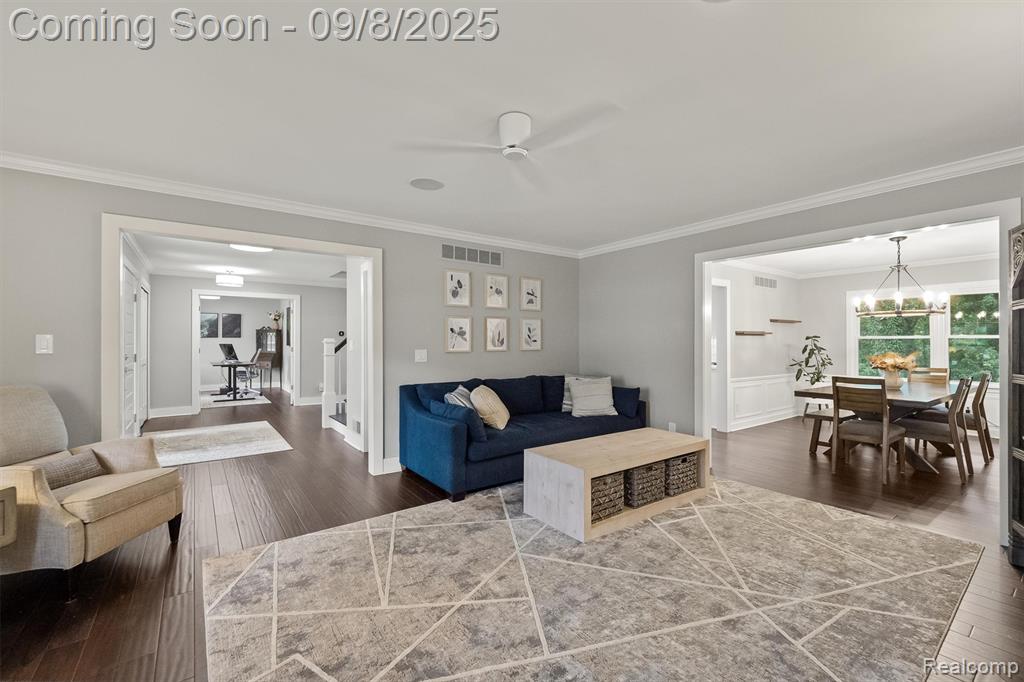 4605 Sunningdale Drive, Bloomfield Hills, MI 48302 — Photo 9