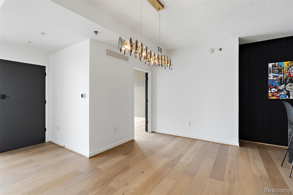 432 S Washington Avenue, 1404, Royal Oak, MI 48067 — Photo 9