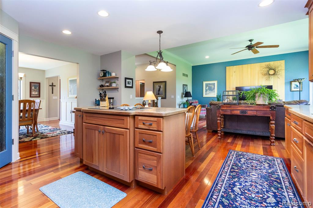 9887 Hadley Road, Clawson, MI 48348 — Photo 12