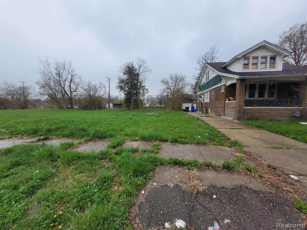 3967 BEACONSFIELD Street, Detroit, MI 48224 — Photo 2