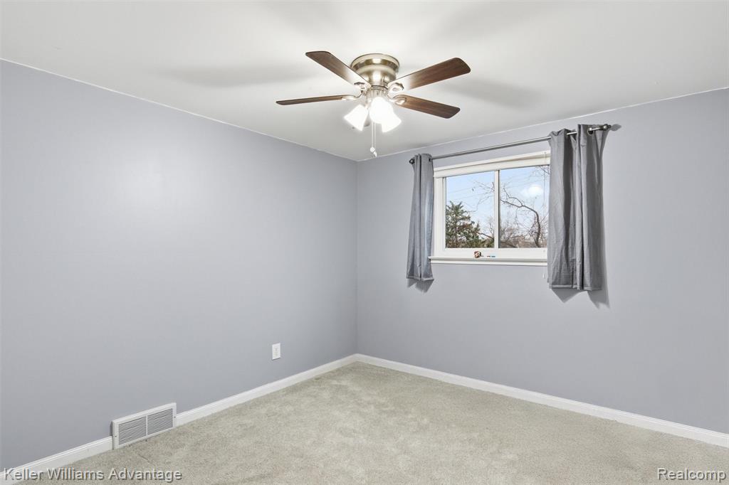 8610 Buffalo Drive, Commerce Twp, MI 48382 — Photo 28