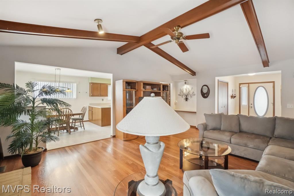 42610 ROYAL Lane, Clinton Twp, MI 48038 — Photo 4
