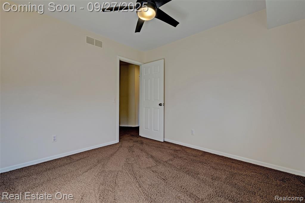 90 Crescent Hill Drive, Ortonville, MI 48462 — Photo 35
