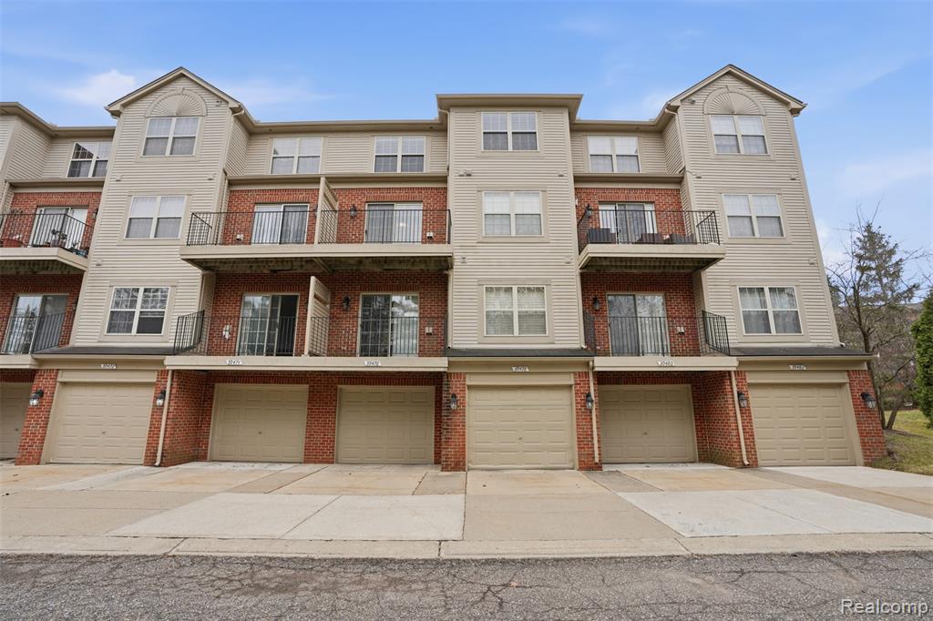 39478 Springwater Drive, Northville, MI 48168 — Photo 34