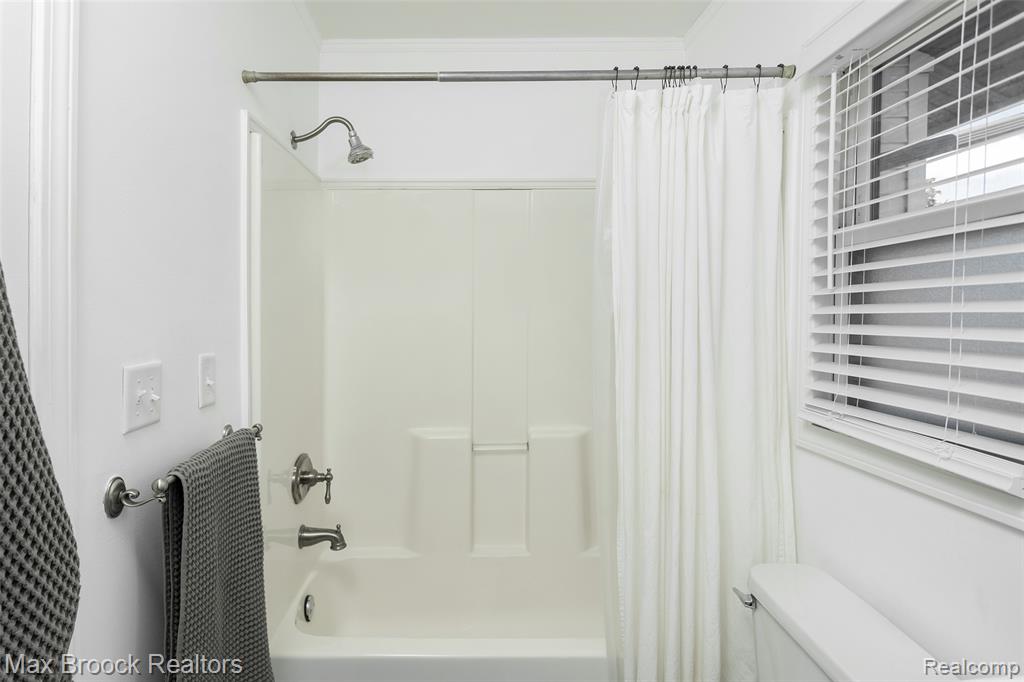 599 Virginia Street, Plymouth, MI 48170 — Photo 16