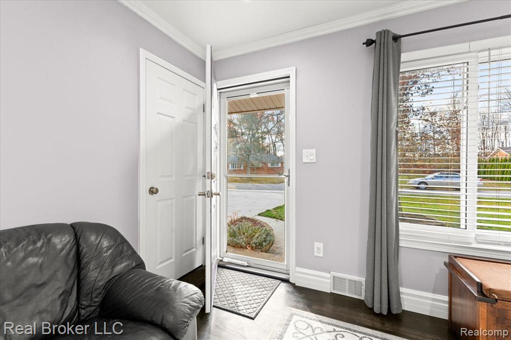 52048 Brentwood Drive, Shelby Twp, MI 48316 — Photo 15