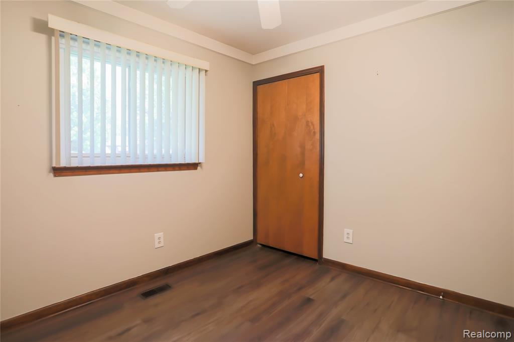 40755 Oakwood Court, Clinton Twp, MI 48038 — Photo 21
