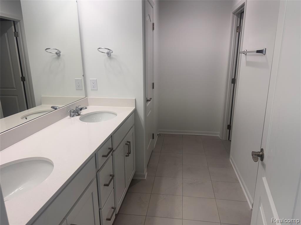5561 E Spaniel Drive, Ann Arbor, MI 48108 — Photo 16