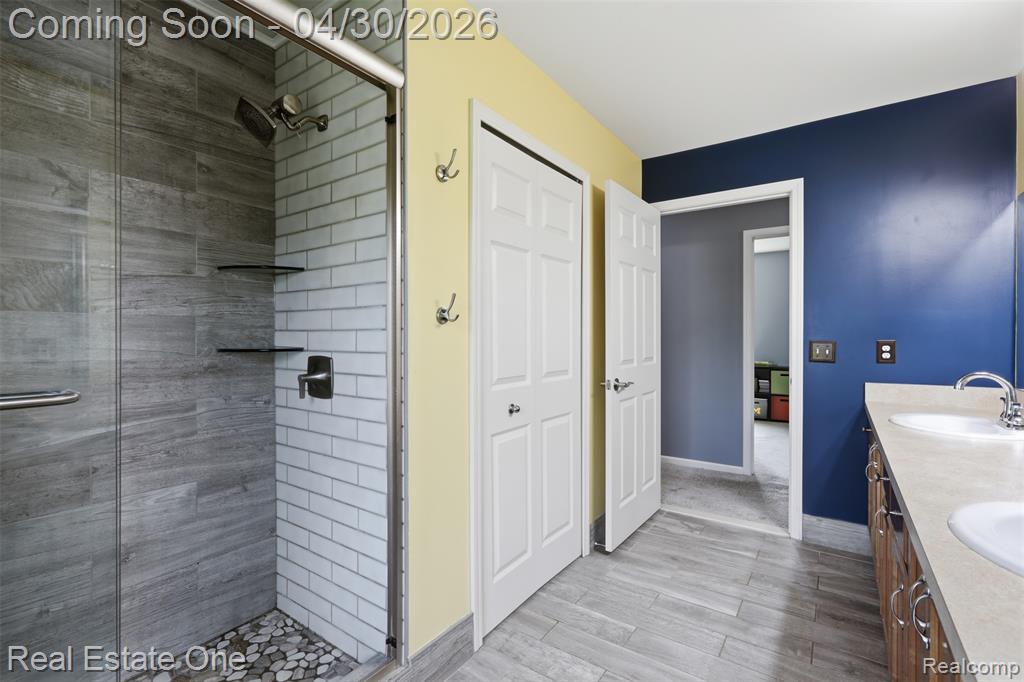 143 Blackberry Drive, White Lake, MI — Photo 38