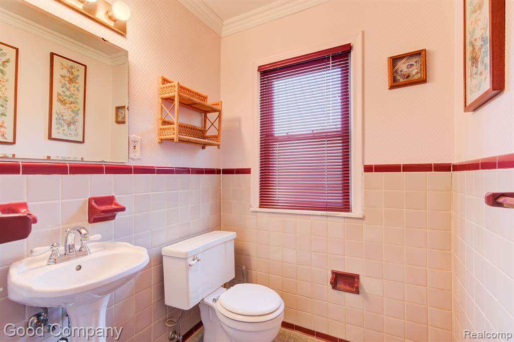 4008 PARKVIEW Drive, Royal Oak, MI 48073 — Photo 17