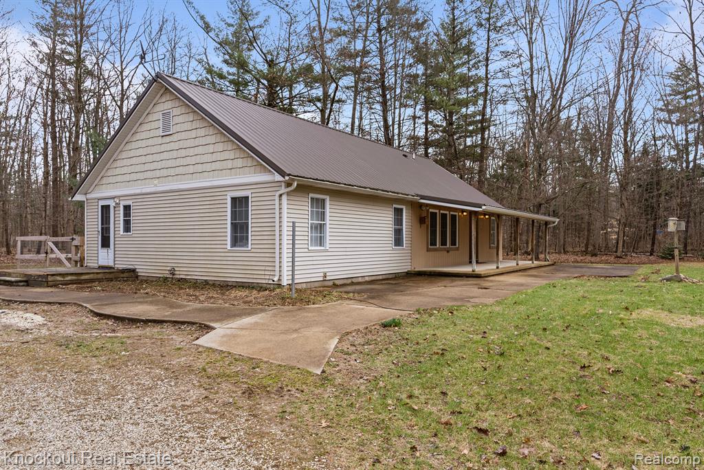 4848 LITTLE CEDAR CREEK Drive, Attica, MI 48412 — Photo 5