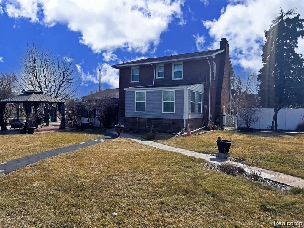 664 BUCKINGHAM Avenue, Lincoln Park, MI 48146 — Photo 4