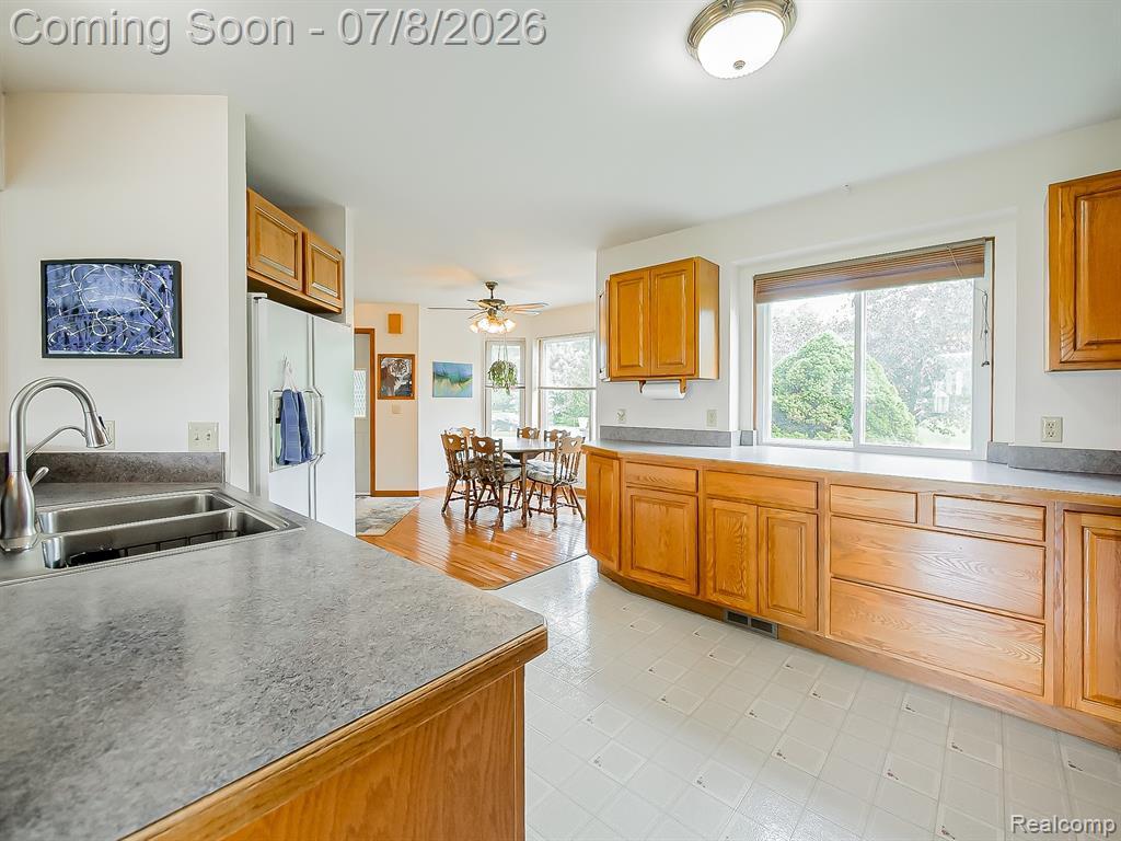 6398 High Valley Drive, White Lake, MI 48383 — Photo 7