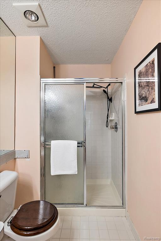 44800 Bayview Drive, 33, Novi, MI 48377 — Photo 31