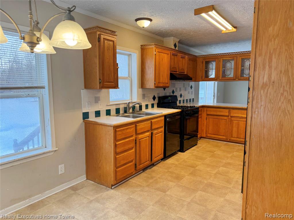 2045 Yeager Street, Port Huron, MI 48060 — Photo 7