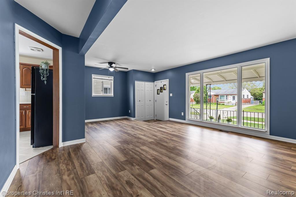 309 Sonia Avenue, Madison Heights, MI 48071 — Photo 5