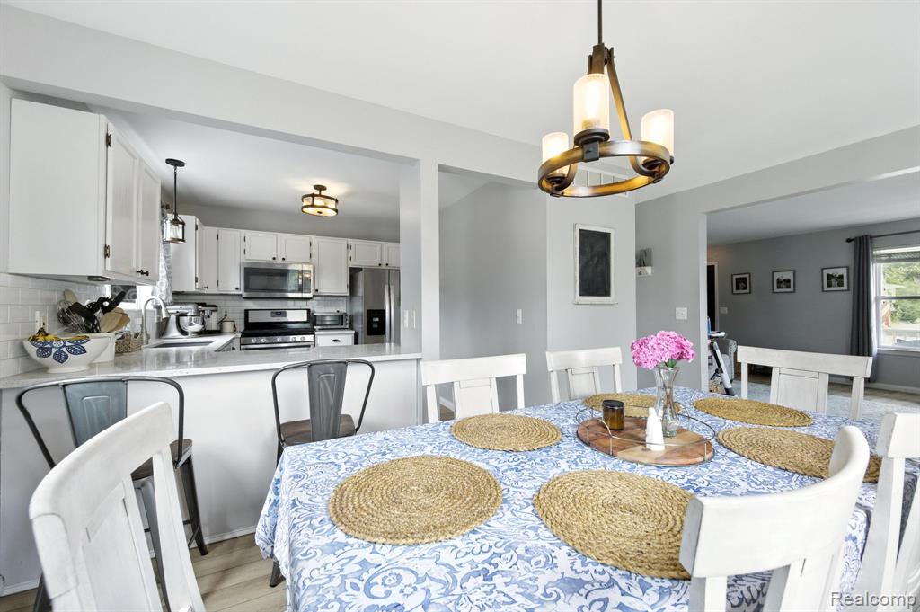 400 Ventnor Commons, Howell, MI 48843 — Photo 10