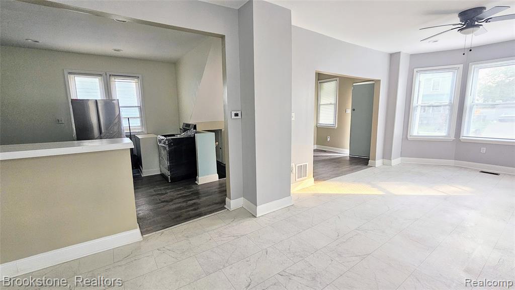 2520 Seyburn Street, Detroit, MI 48214 — Photo 8