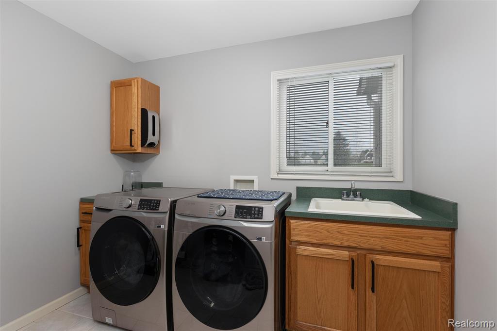 111 Oak Bark Drive, Howell, MI 48843 — Photo 21