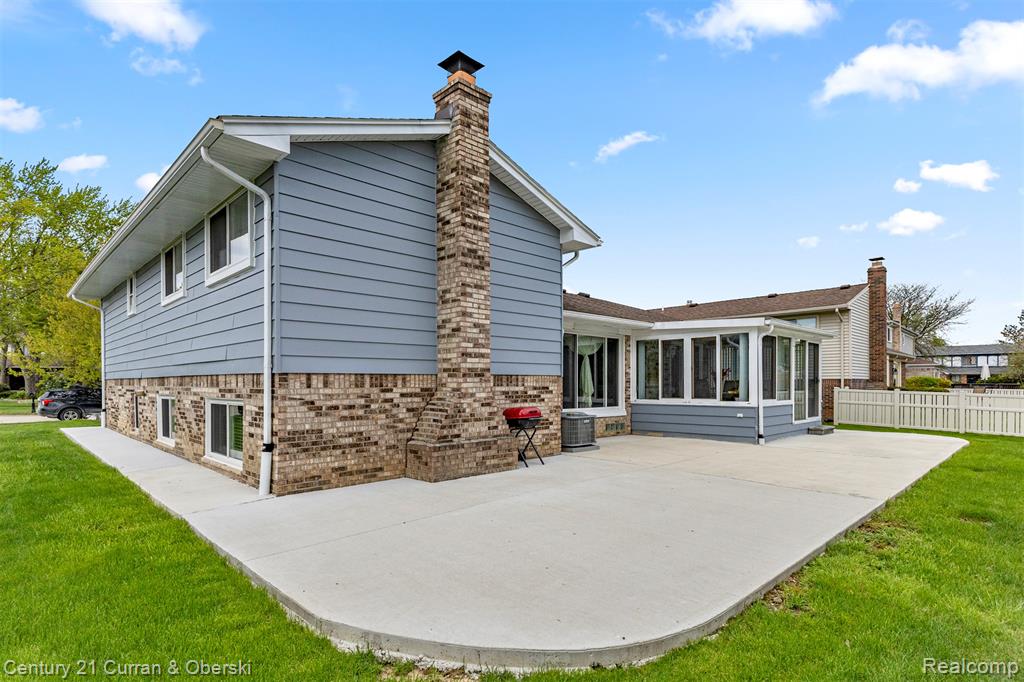 45561 Edgewood Court, Canton, MI 48187 — Photo 7